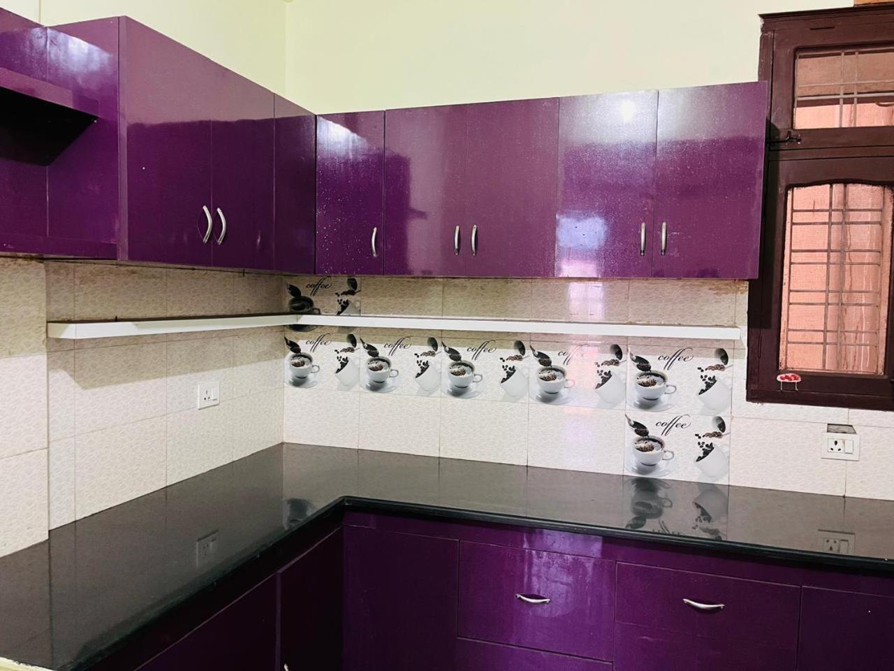 Hotel Kaushik Bhawan Rishīkesh Zewnętrze zdjęcie